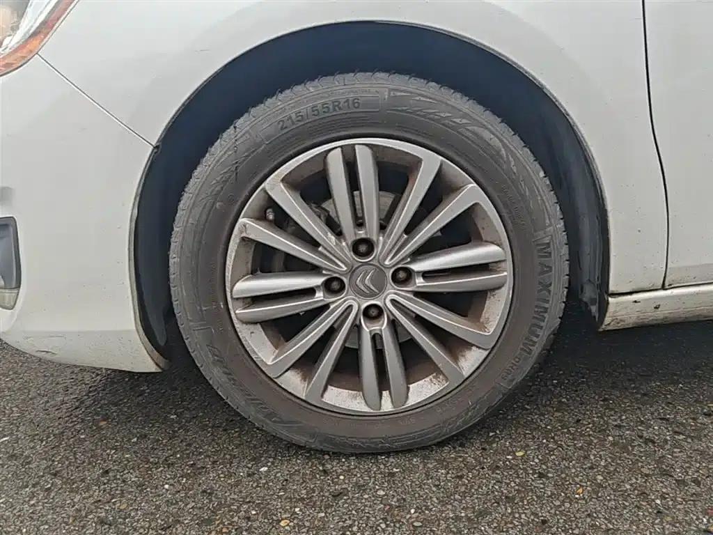 Citroën C4L 2014 1.8L Smart Drive Automatic Enjoyment Edition — миниатюра 23
