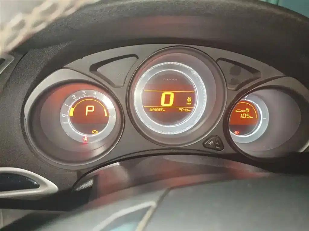 Citroën C4L 2014 1.8L Smart Drive Automatic Enjoyment Edition — миниатюра 8