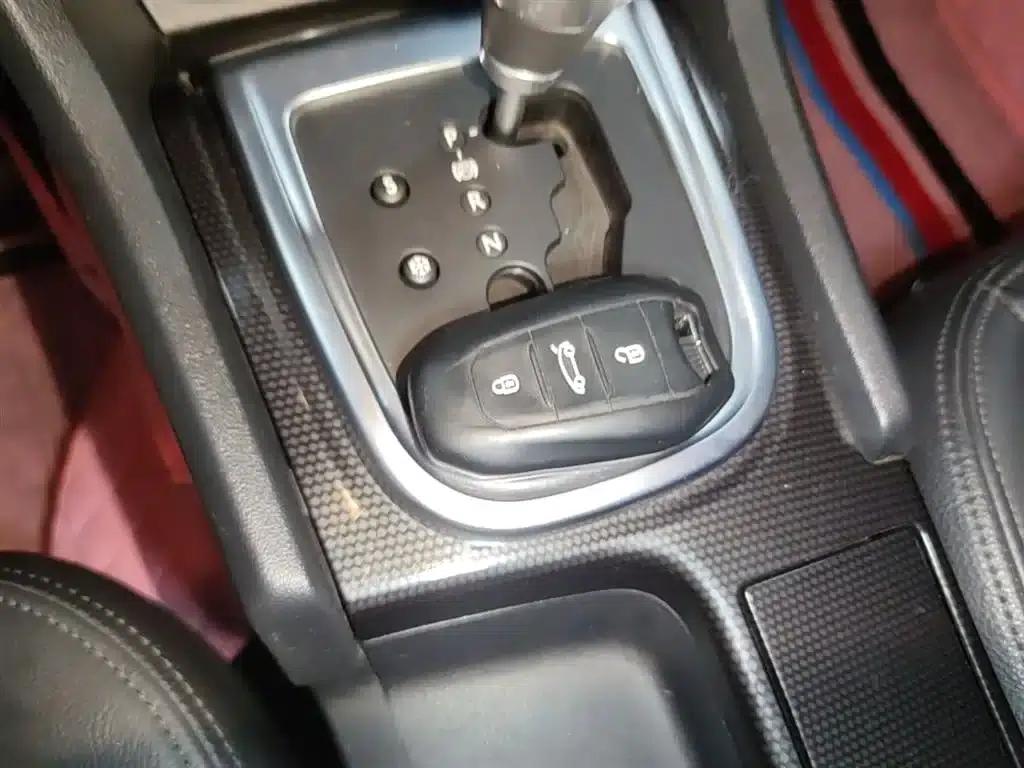 Citroën C4L 2014 1.6THP Smart Drive Automatic Smart Edition — миниатюра 9