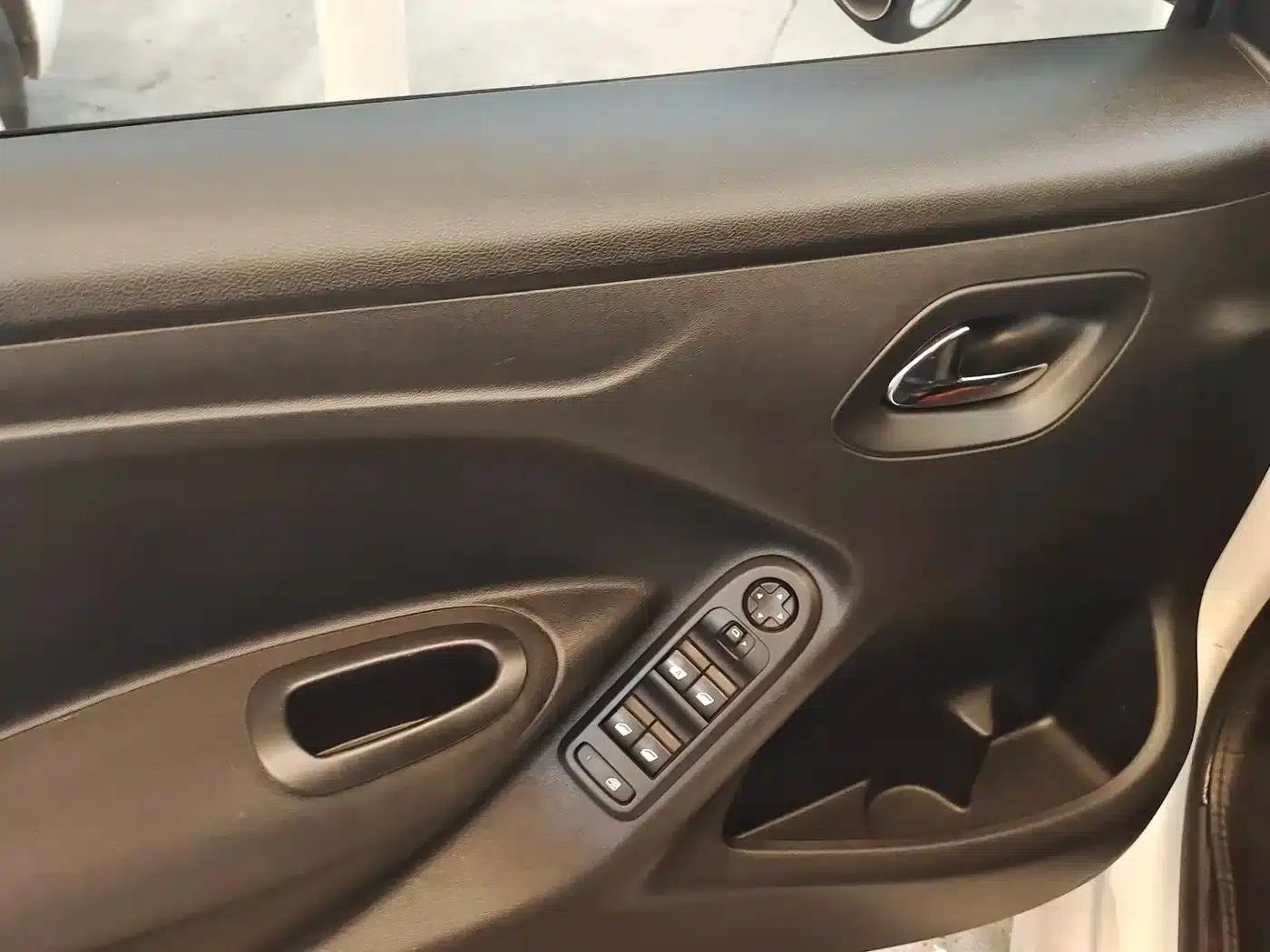 2016 Citroën Elysee 1.6L Manual Fashion Edition — миниатюра 12