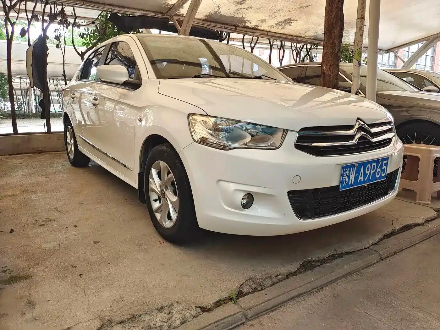 2016 Citroën Elysee 1.6L Manual Comfort — миниатюра 3