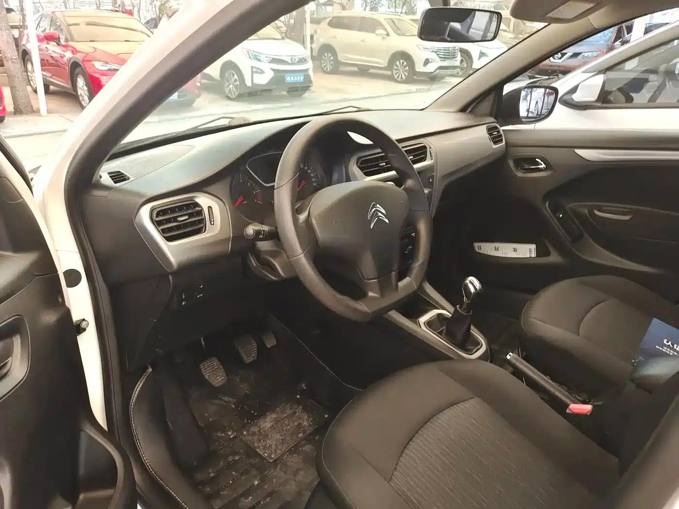 2016 Citroën Elysee 1.6L Manual Comfort — миниатюра 4