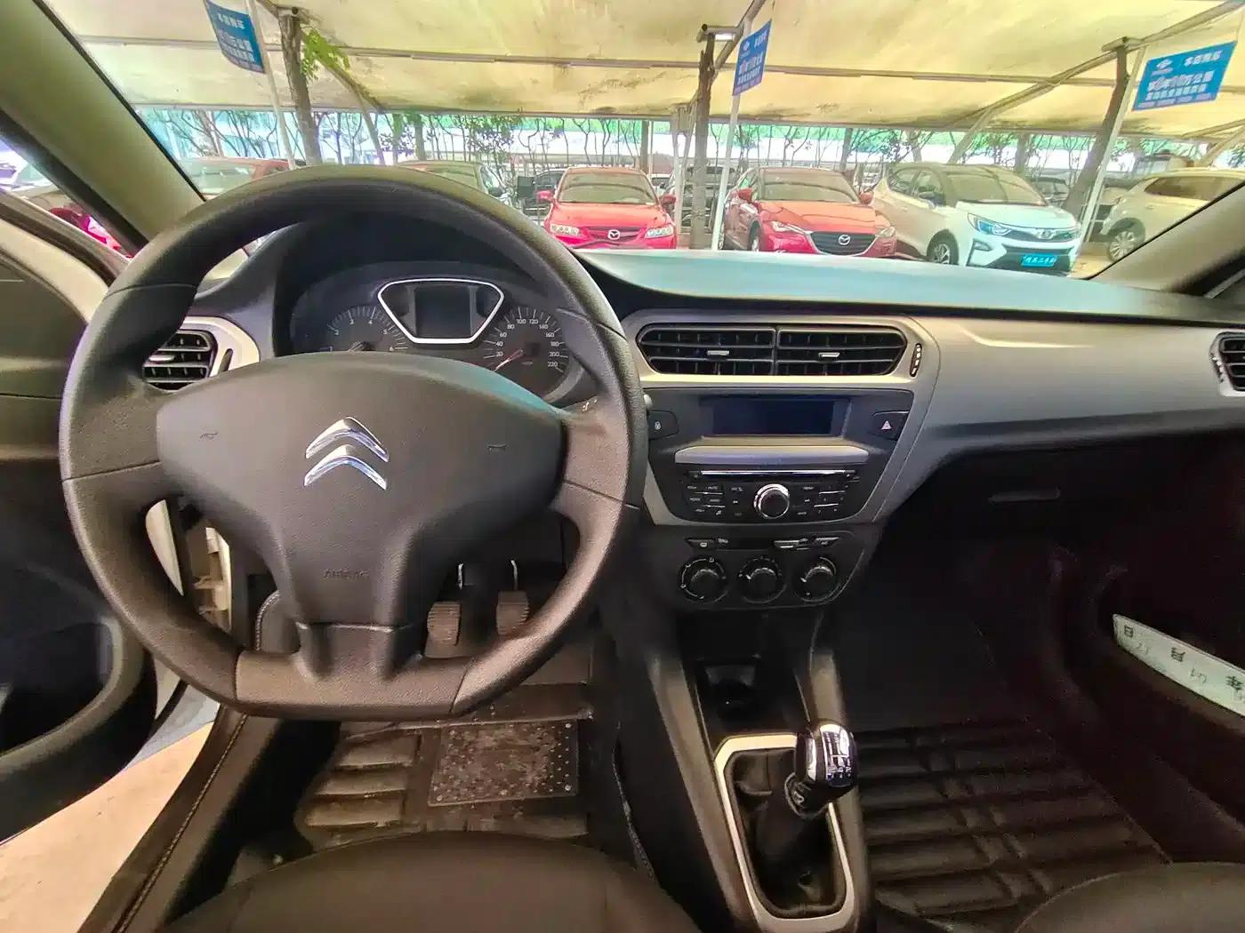 2016 Citroën Elysee 1.6L Manual Comfort — миниатюра 5