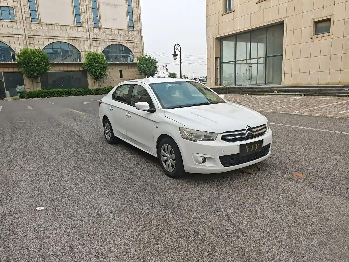 2014 Citroën Elysee 1.6L Automatic Fashion Edition — миниатюра 3