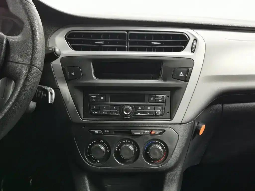 2016 Citroën Elysee 1.6L Manual Fashion Edition — миниатюра 12