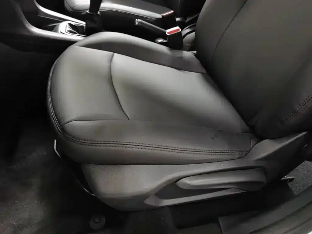 2016 Citroën Elysee 1.6L Manual Fashion Edition — миниатюра 20