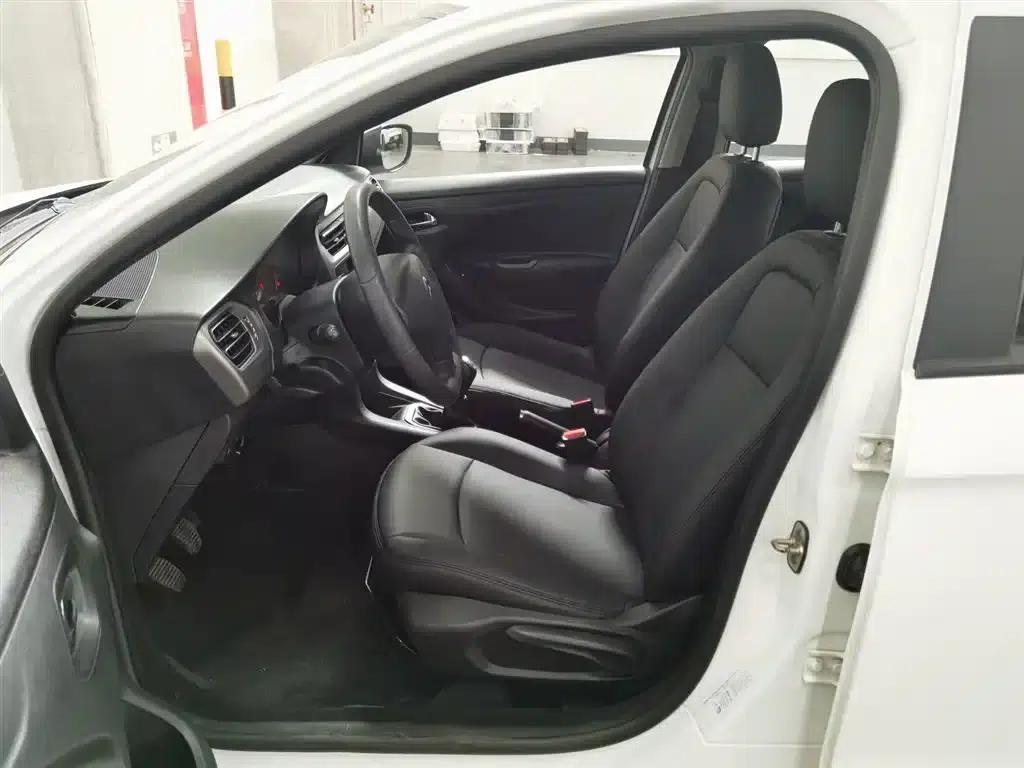 2016 Citroën Elysee 1.6L Manual Fashion Edition — миниатюра 10