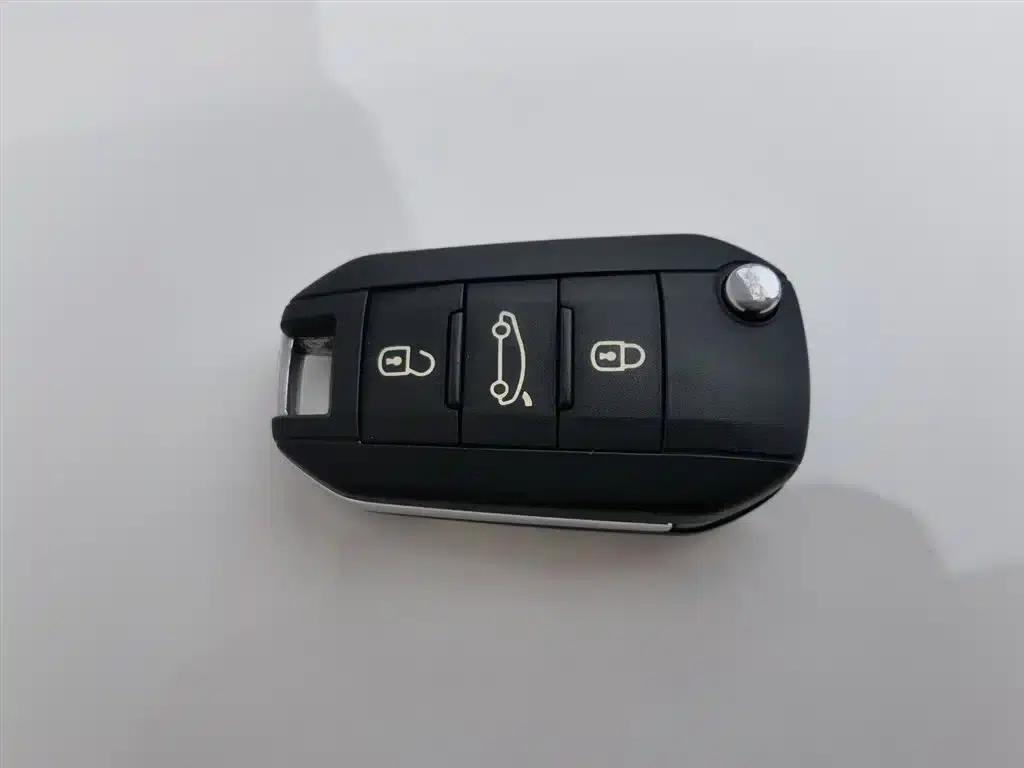 2016 Citroën Elysee 1.6L Automatic Fashion Edition — миниатюра 19