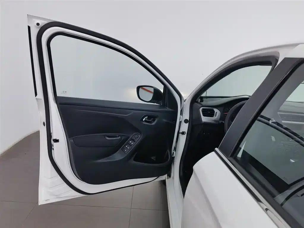 2016 Citroën Elysee 1.6L Automatic Fashion Edition — миниатюра 8