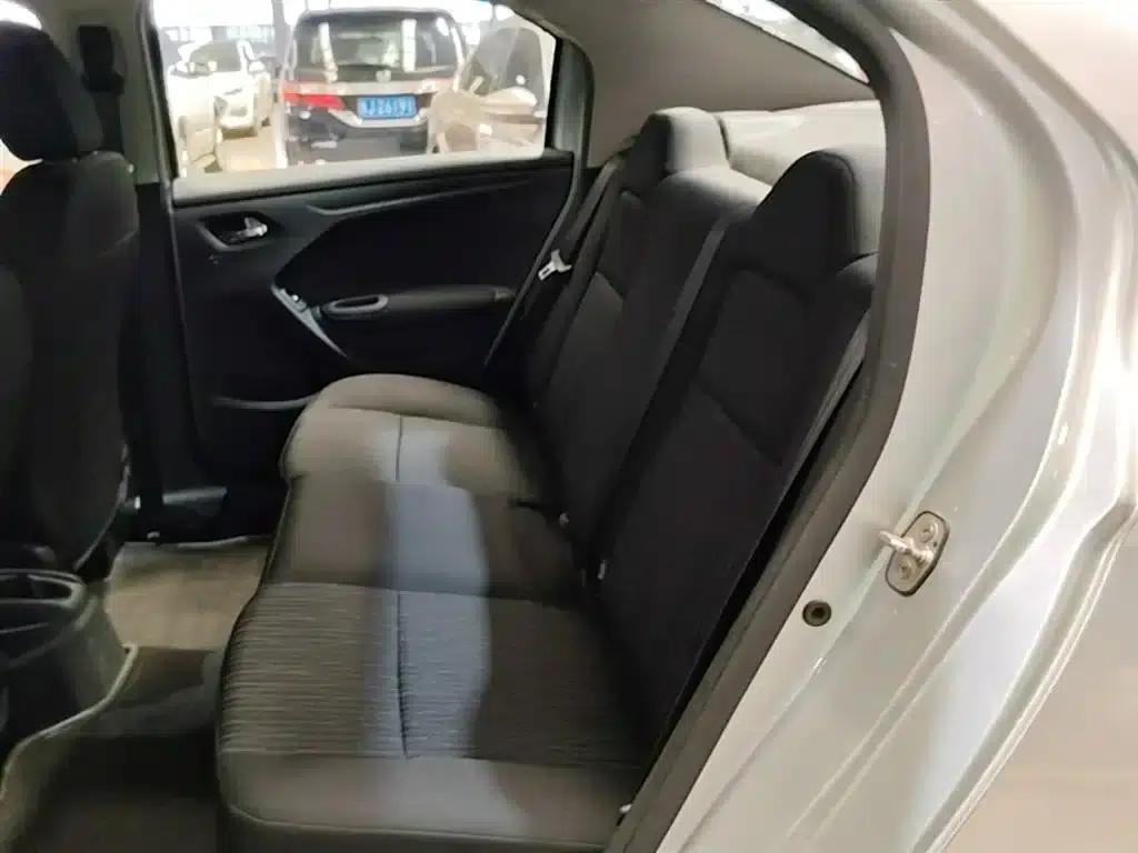 2014 Citroën Elysee 1.6L Manual Fashion Edition — миниатюра 17