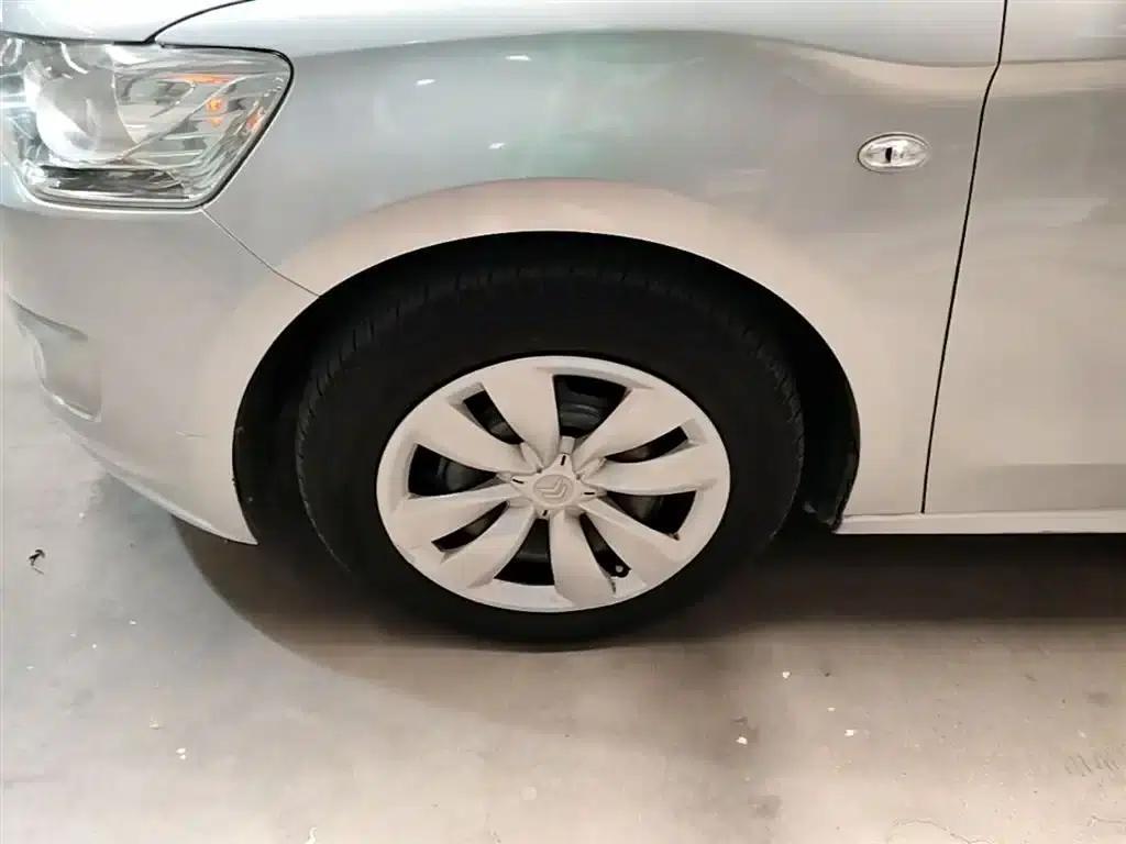 2014 Citroën Elysee 1.6L Manual Fashion Edition — миниатюра 23