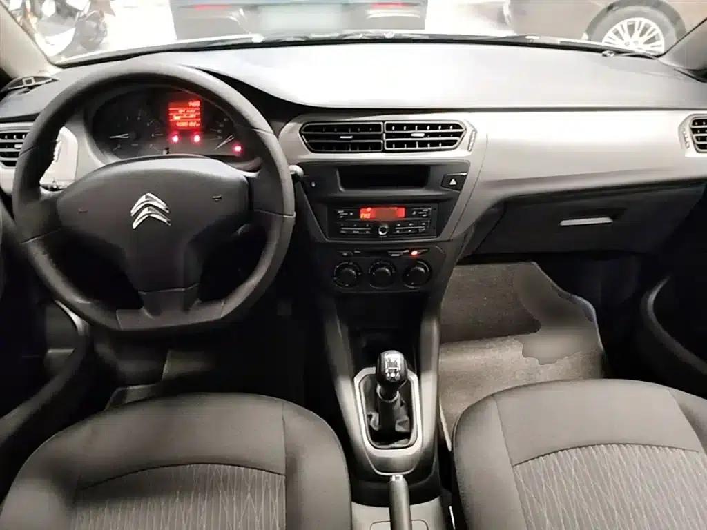 2014 Citroën Elysee 1.6L Manual Fashion Edition — миниатюра 10