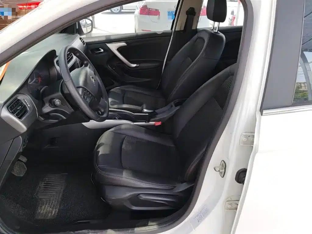 2017 Citroën Elysee 1.6L Automatic Comfort — миниатюра 15