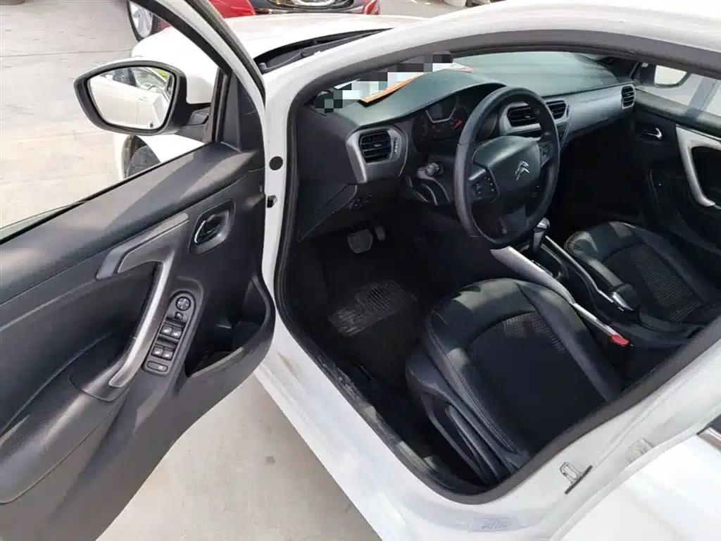 2017 Citroën Elysee 1.6L Automatic Comfort — миниатюра 16