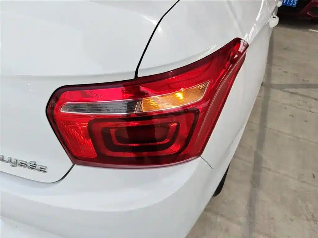 2017 Citroën Elysee 1.6L Automatic Comfort — миниатюра 8