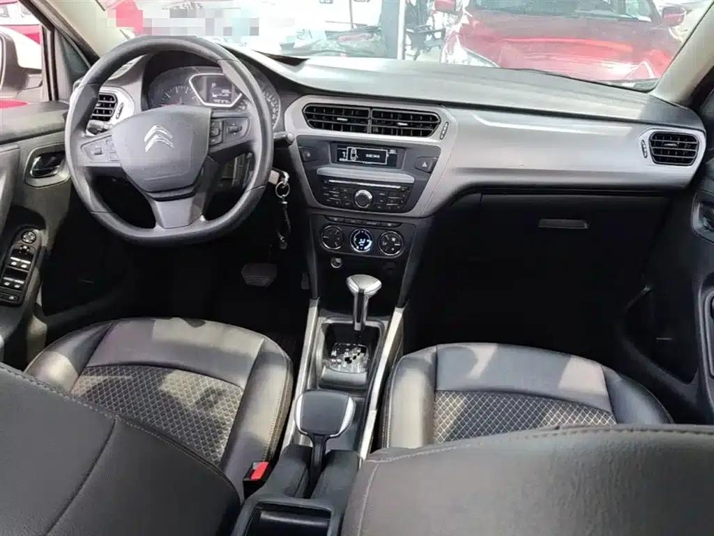 2017 Citroën Elysee 1.6L Automatic Comfort — миниатюра 10