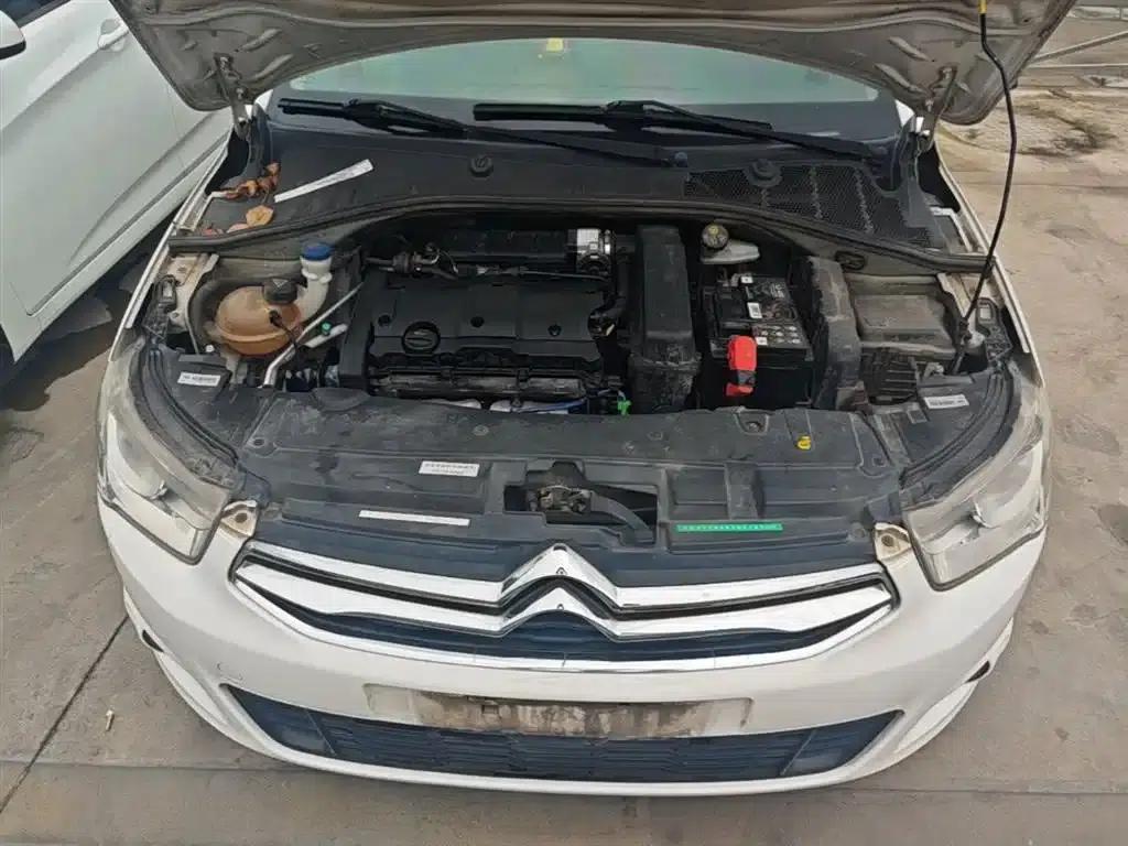 2014 Citroën Elysee 1.6L Manual Fashion Edition — миниатюра 20