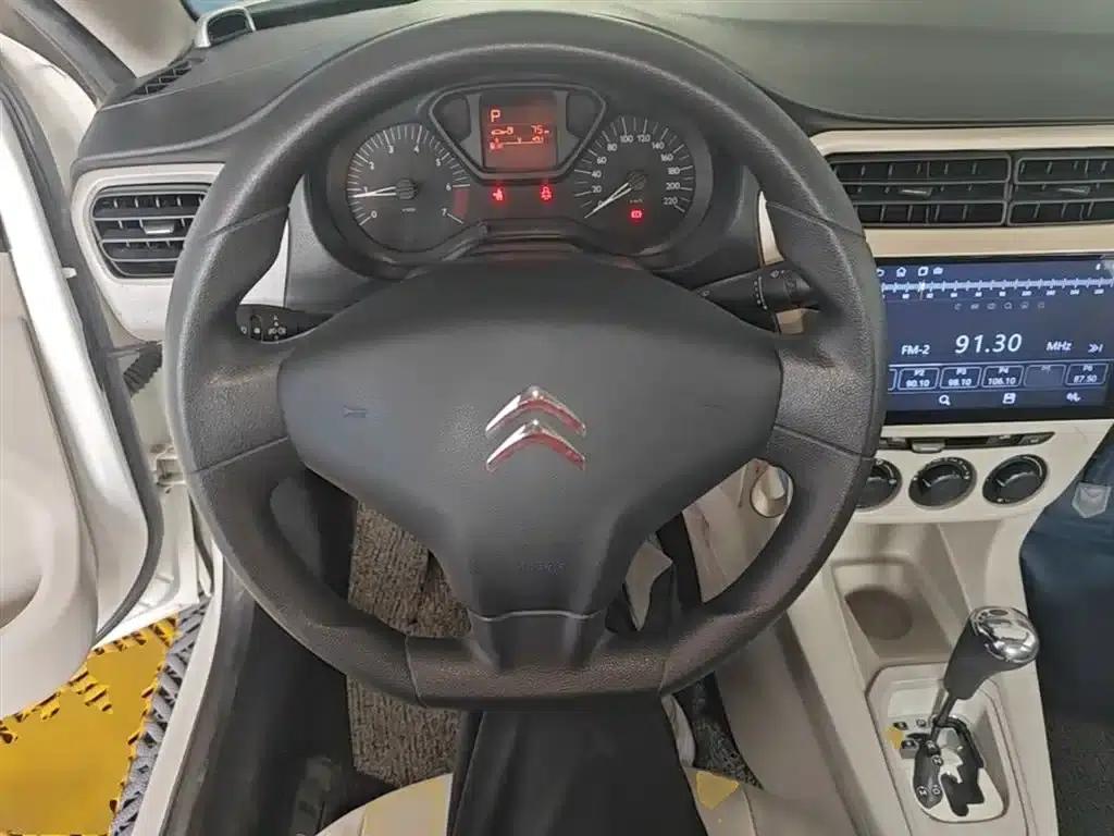 2014 Citroën Elysee 1.6L Automatic Fashion Edition — миниатюра 11