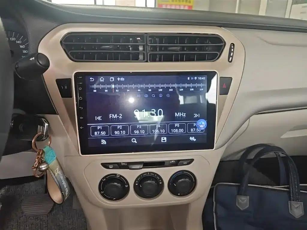 2014 Citroën Elysee 1.6L Automatic Fashion Edition — миниатюра 13