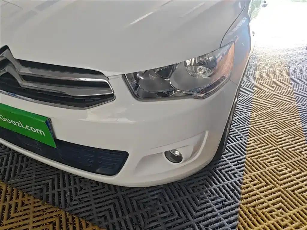 2014 Citroën Elysee 1.6L Automatic Fashion Edition — миниатюра 24