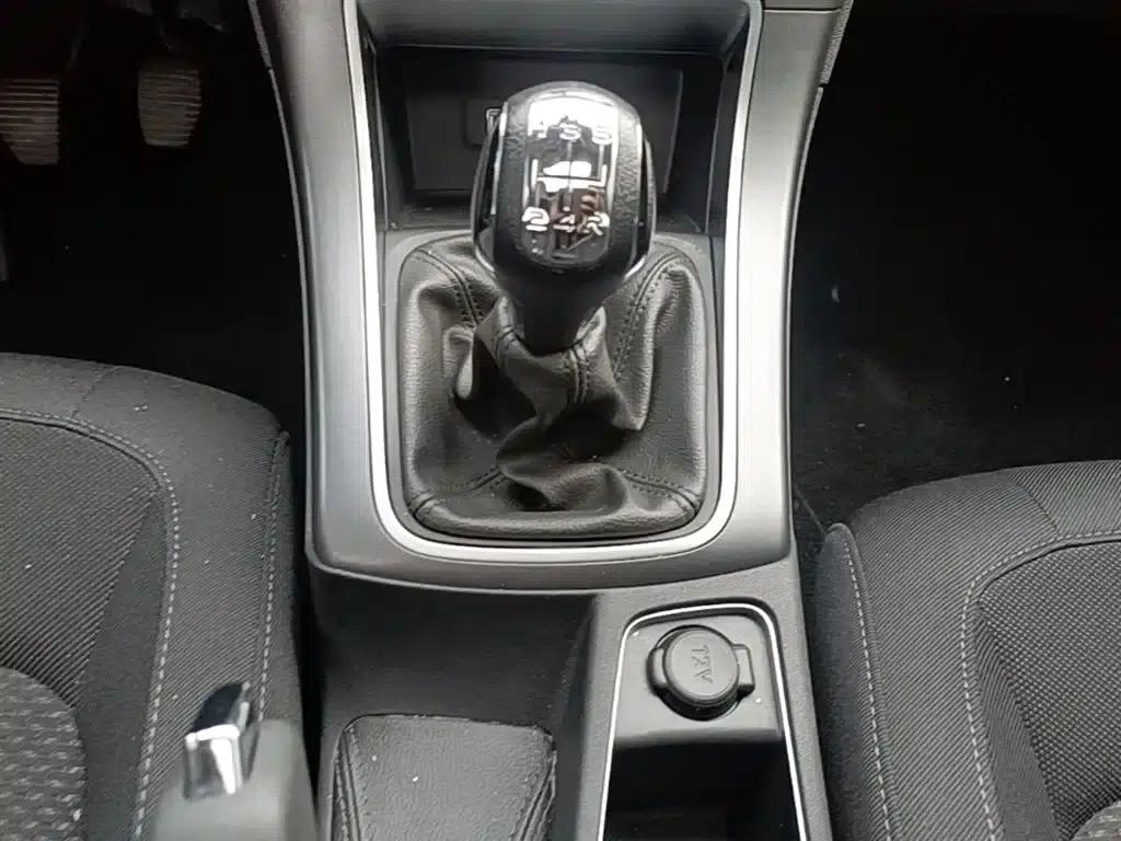 Citroën C4 2018 1.6L Manual Deluxe — миниатюра 14