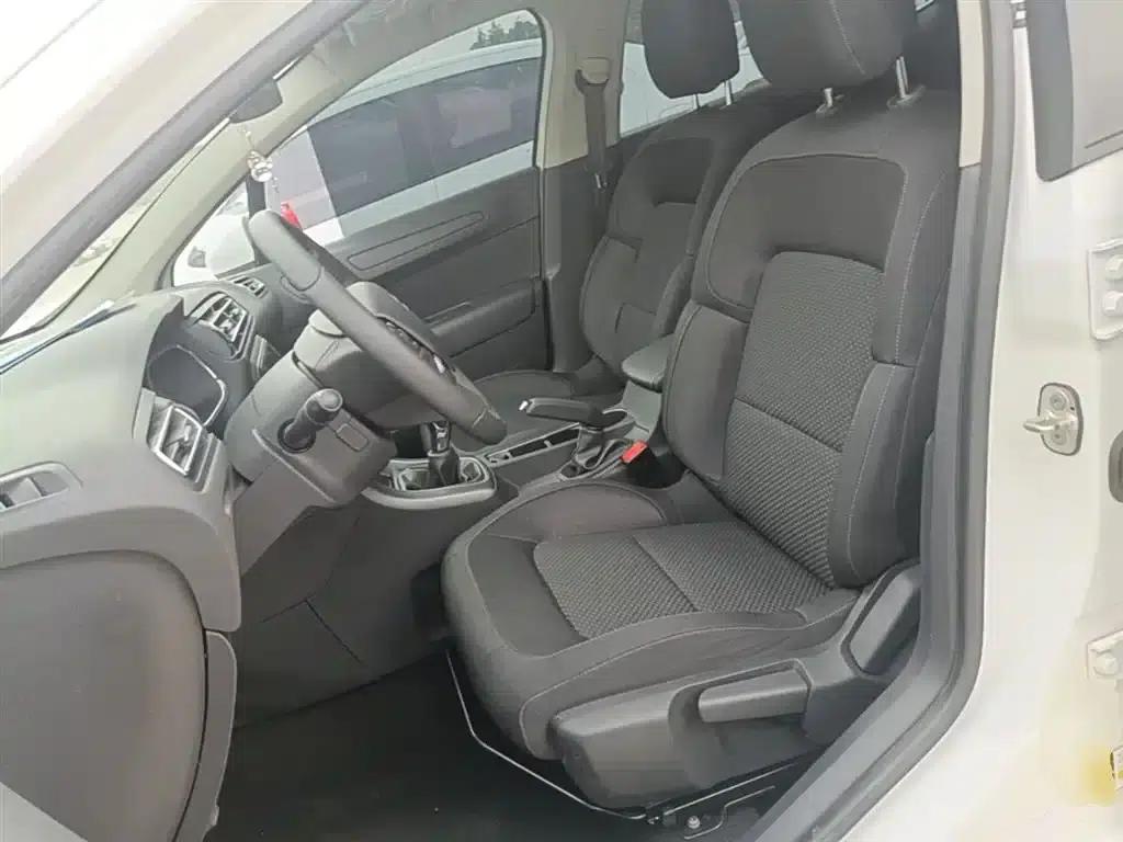 Citroën C4 2018 1.6L Manual Deluxe — миниатюра 15