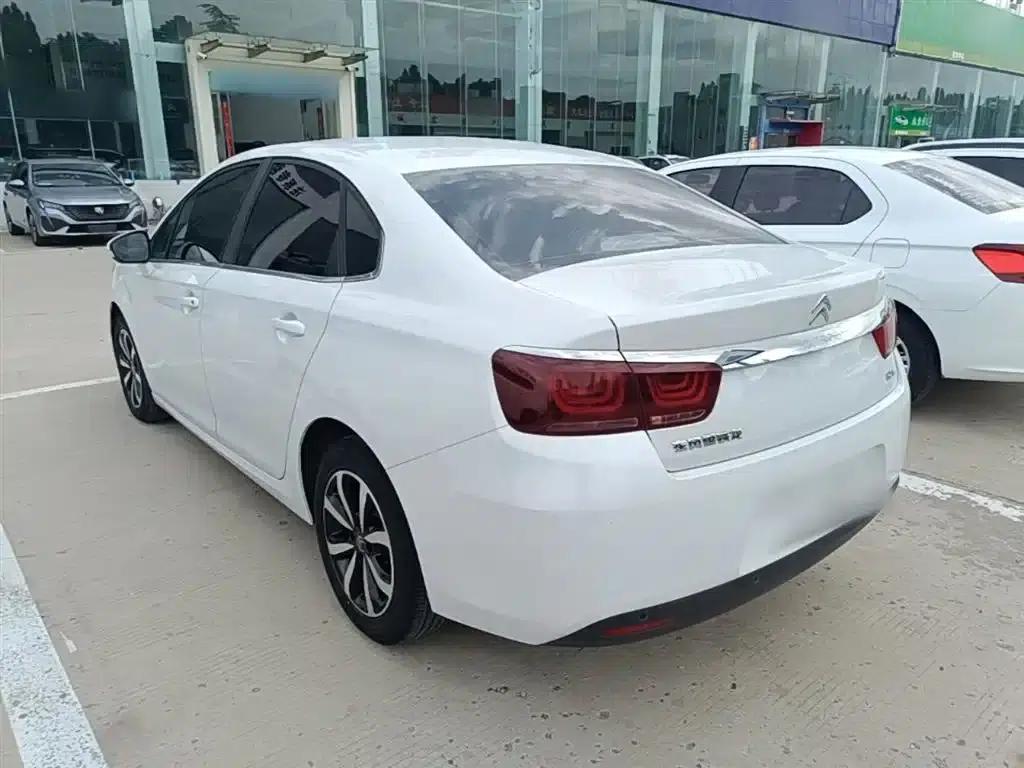 Citroën C4 2018 1.6L Manual Deluxe — миниатюра 5