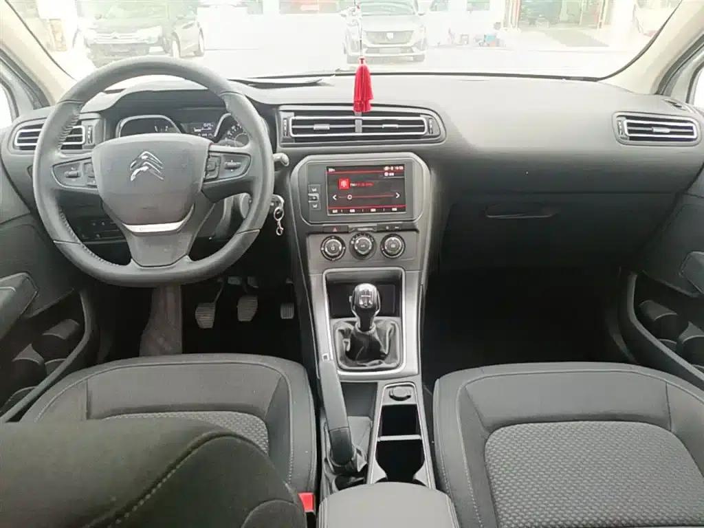 Citroën C4 2018 1.6L Manual Deluxe — миниатюра 10