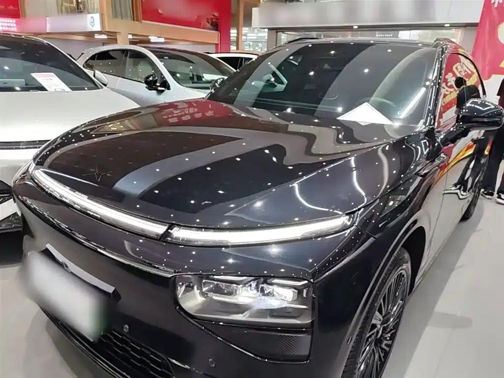 XPeng G9 2025 Model 680 Long Range AWD Max — миниатюра 1