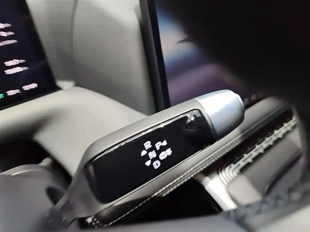 XPeng G9 2025 Model 680 Long Range AWD Max — миниатюра 14
