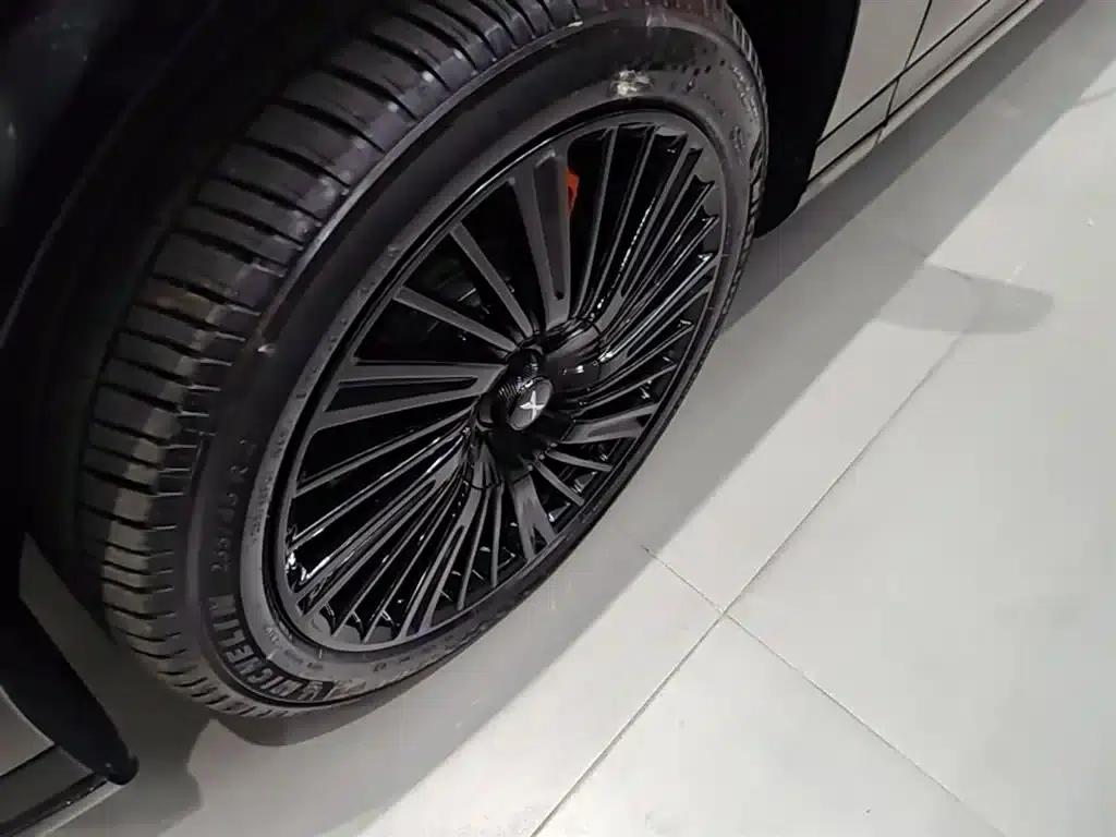 XPeng G9 2025 Model 680 Long Range AWD Max — миниатюра 23