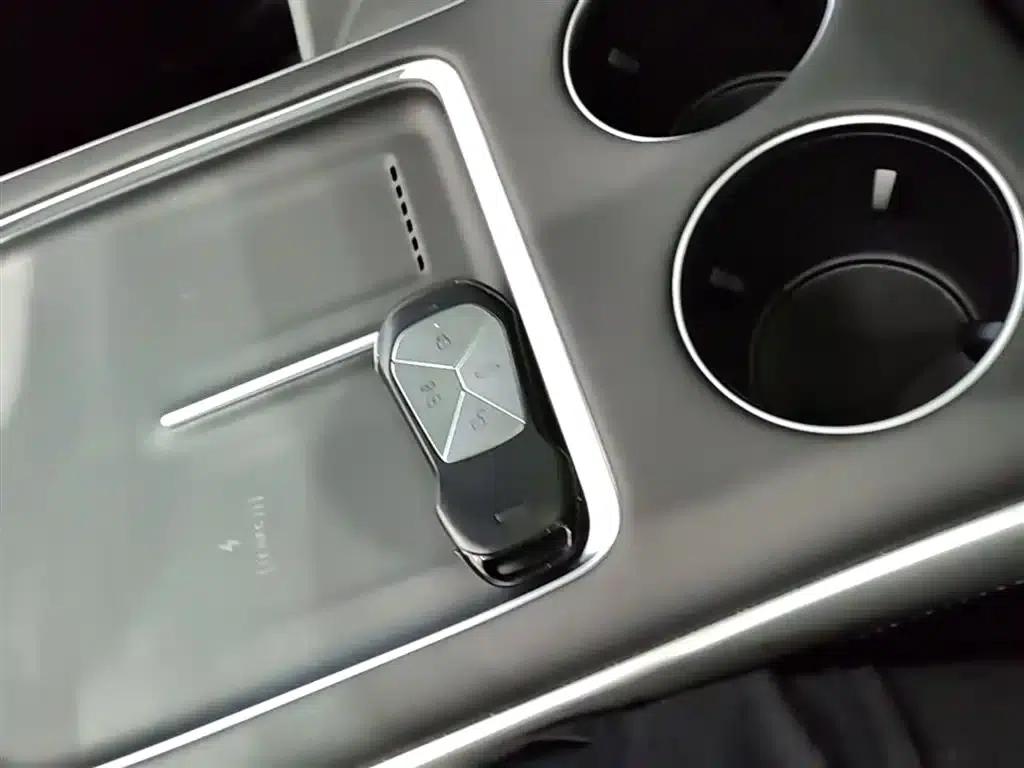 XPeng G9 2025 Model 680 Long Range AWD Max — миниатюра 9