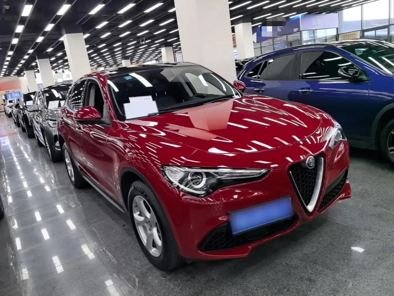 Alfa Romeo Stelvio 2017 2.0T 200HP Elite Edition — миниатюра 3