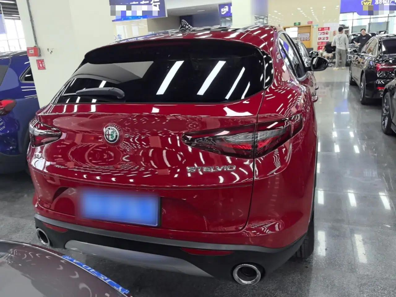 Alfa Romeo Stelvio 2017 2.0T 200HP Elite Edition — миниатюра 5