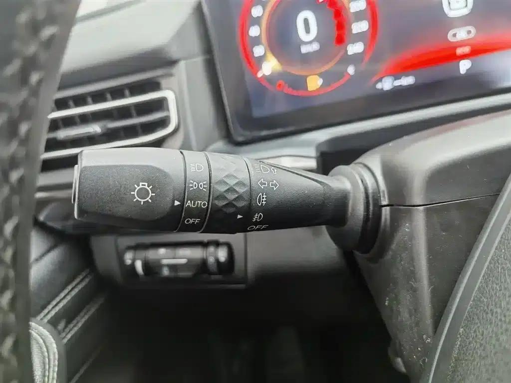 Starry Night 2021 390T AWD Starry Night Edition — миниатюра 21
