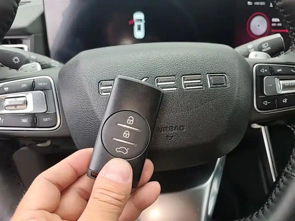 Starlight Moon 2021 400T AWD Starlight Pro Edition 7-Seater — миниатюра 9