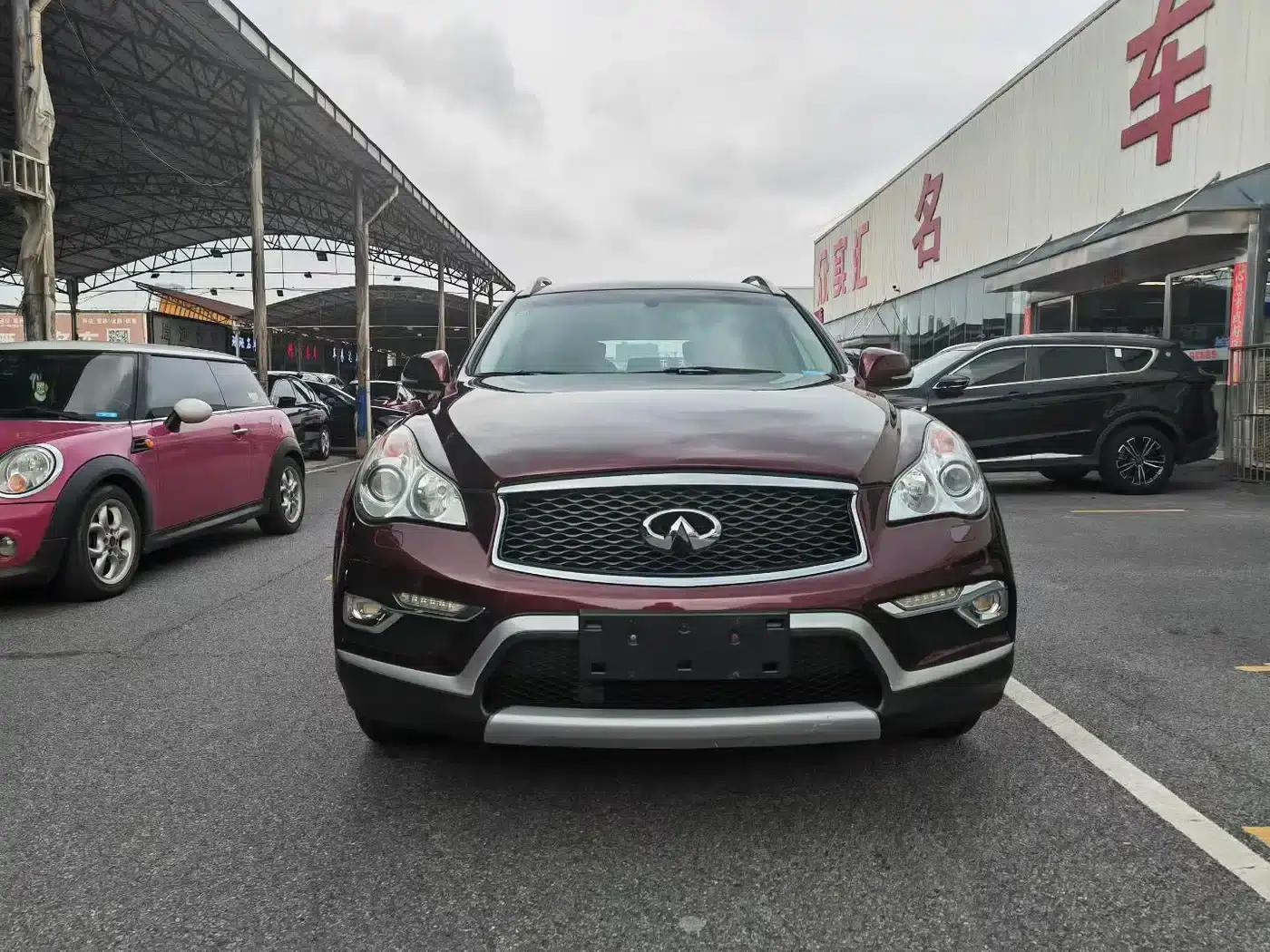 Infiniti QX50 2015 2.5L Comfort Edition — миниатюра 2