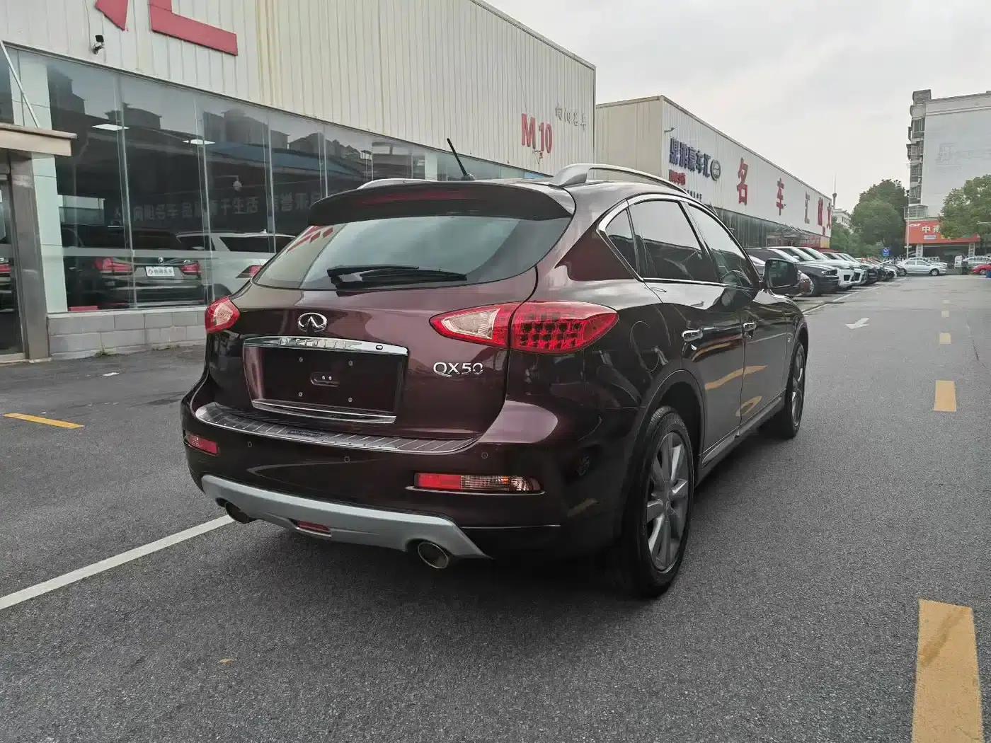 Infiniti QX50 2015 2.5L Comfort Edition — миниатюра 14