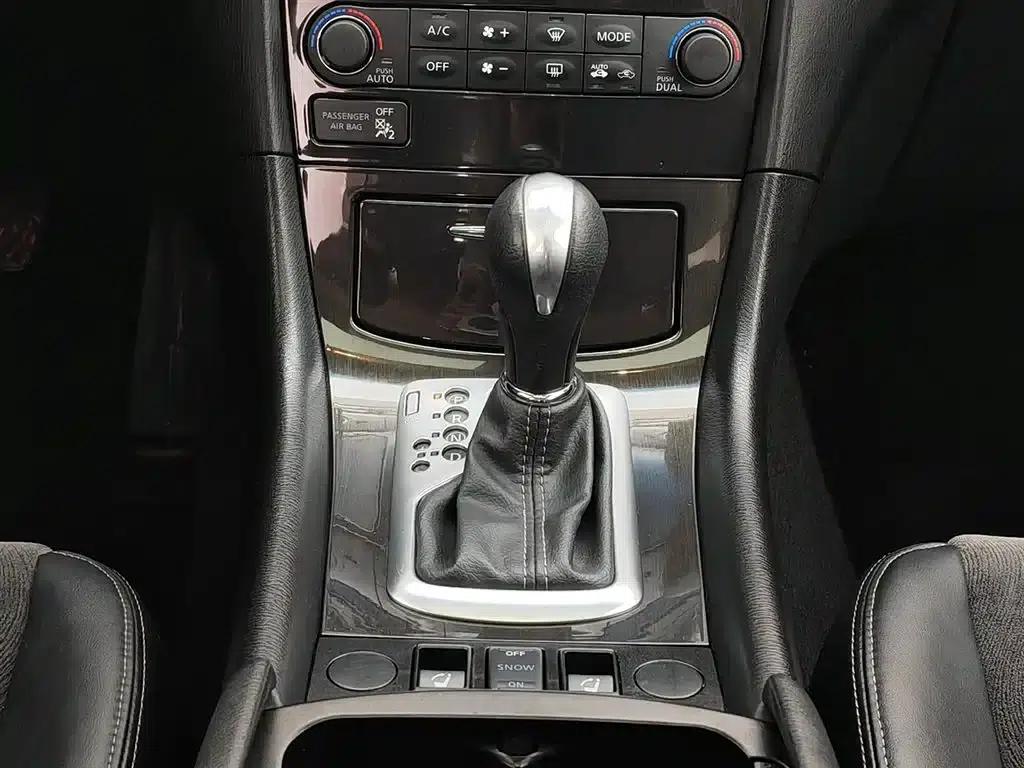 Infiniti QX50 2015 2.5L Comfort Edition — миниатюра 13