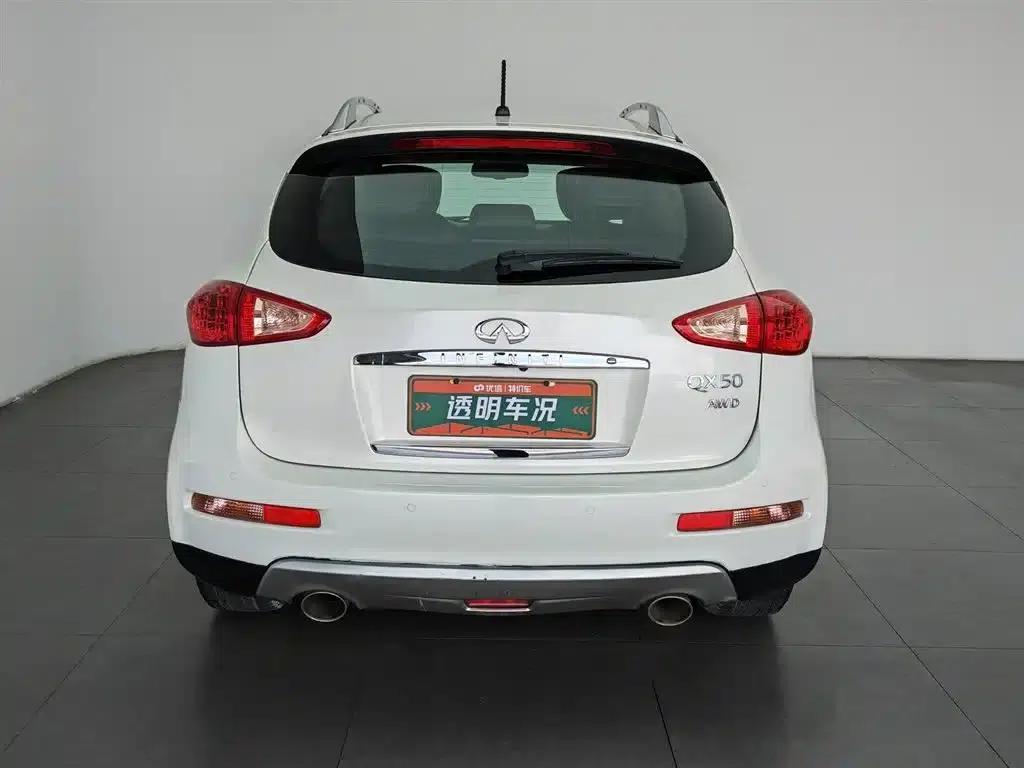Infiniti QX50 2015 2.5L Comfort Edition — миниатюра 4