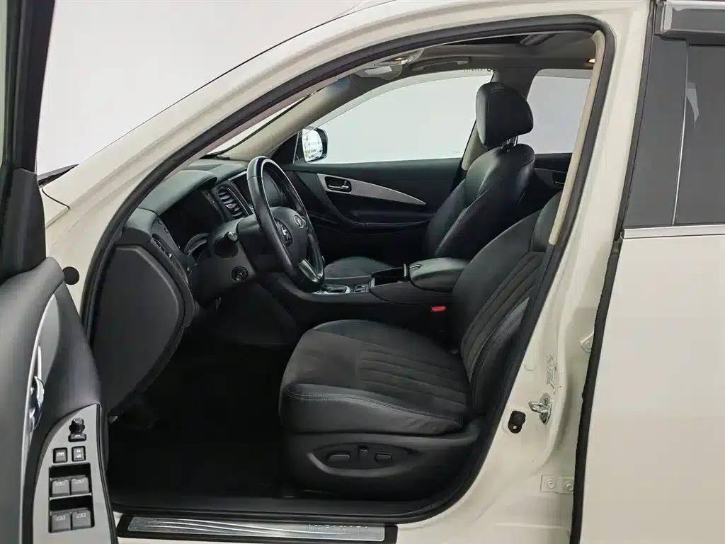 Infiniti QX50 2015 2.5L Comfort Edition — миниатюра 10