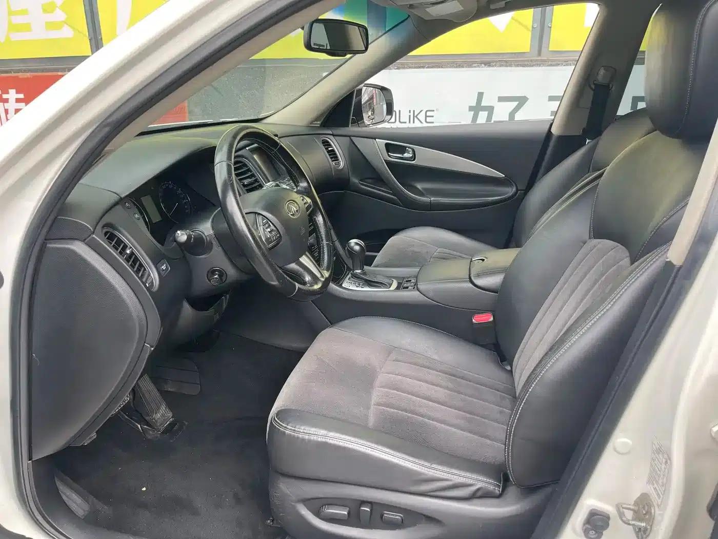 Infiniti QX50 2015 2.5L Comfort Edition — миниатюра 9