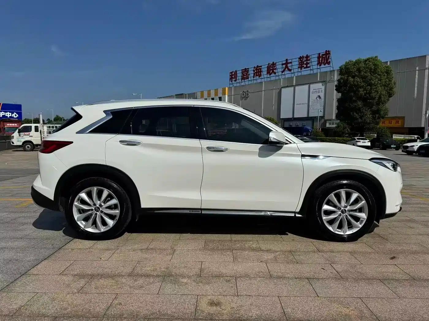 Infiniti QX50 2020 2.0T 2WD Fashion Edition — миниатюра 8