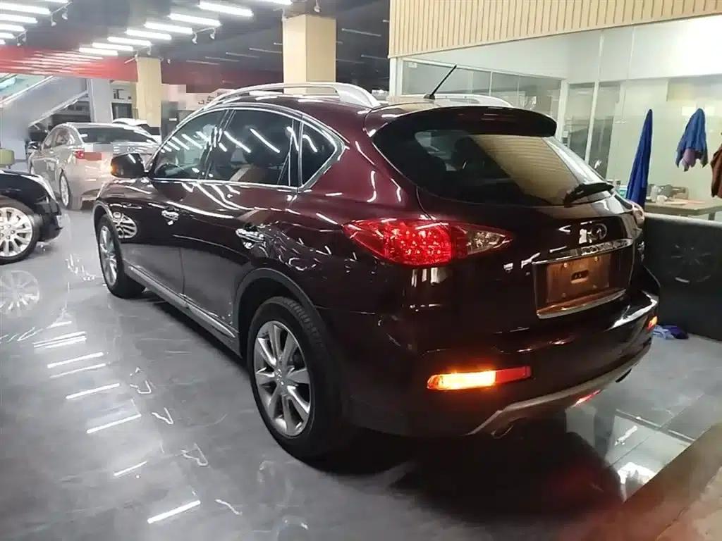 Infiniti QX50 2015 2.5L Comfort Edition — миниатюра 5