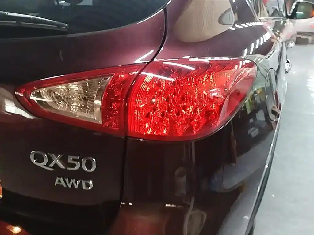 Infiniti QX50 2015 2.5L Comfort Edition — миниатюра 8