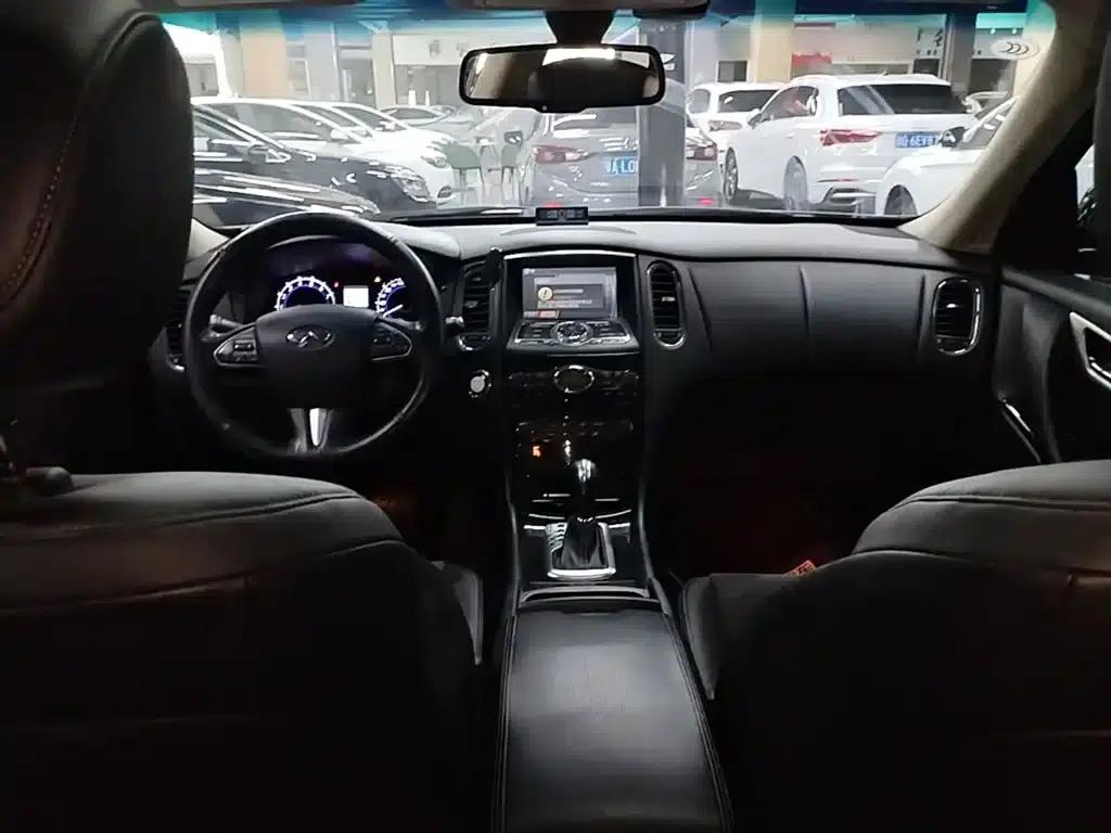 Infiniti QX50 2015 2.5L Comfort Edition — миниатюра 10