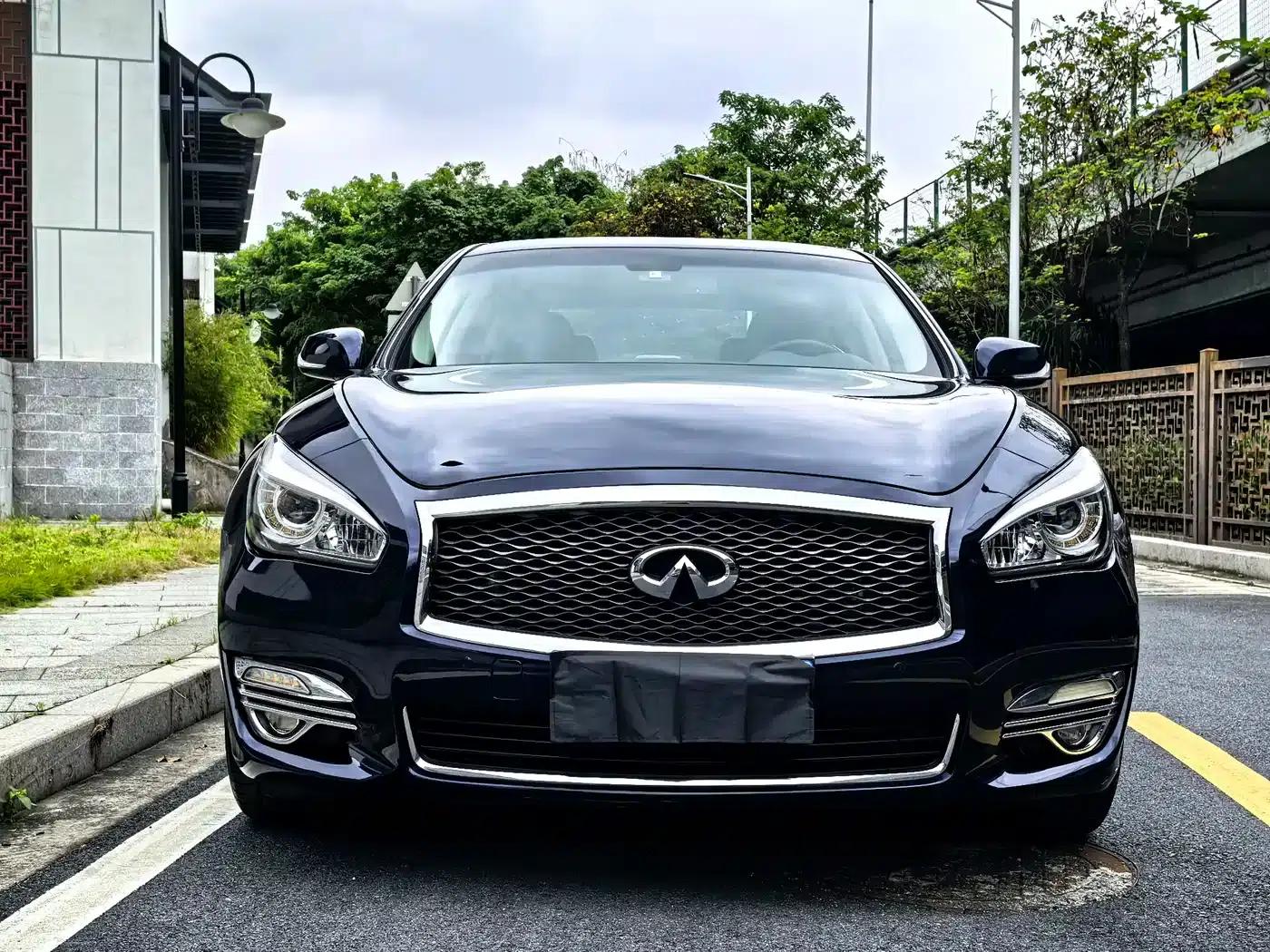 Infiniti Q70 2015 Q70L 2.5L Enjoy Edition — миниатюра 3