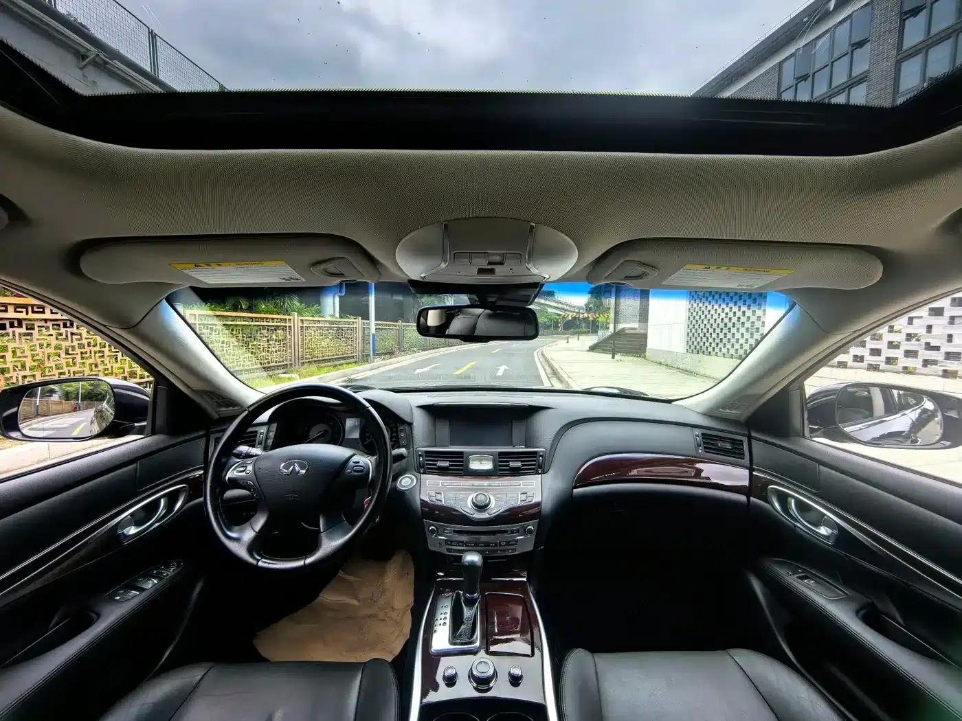 Infiniti Q70 2015 Q70L 2.5L Enjoy Edition — миниатюра 30