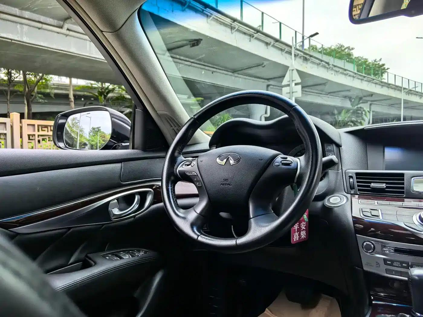 Infiniti Q70 2015 Q70L 2.5L Enjoy Edition — миниатюра 31