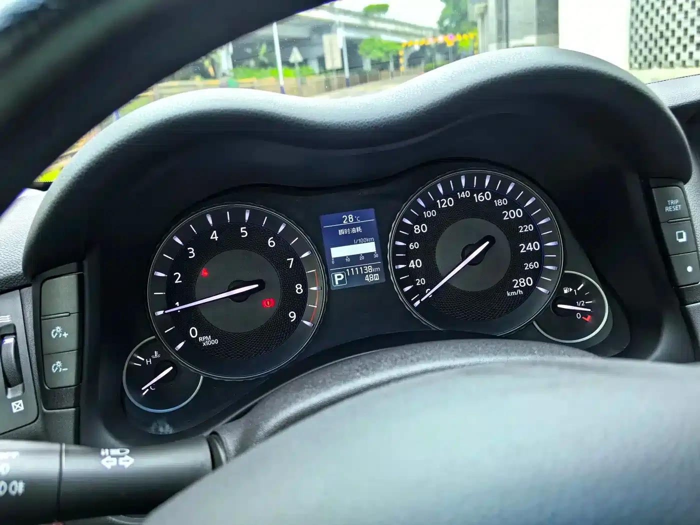 Infiniti Q70 2015 Q70L 2.5L Enjoy Edition — миниатюра 39